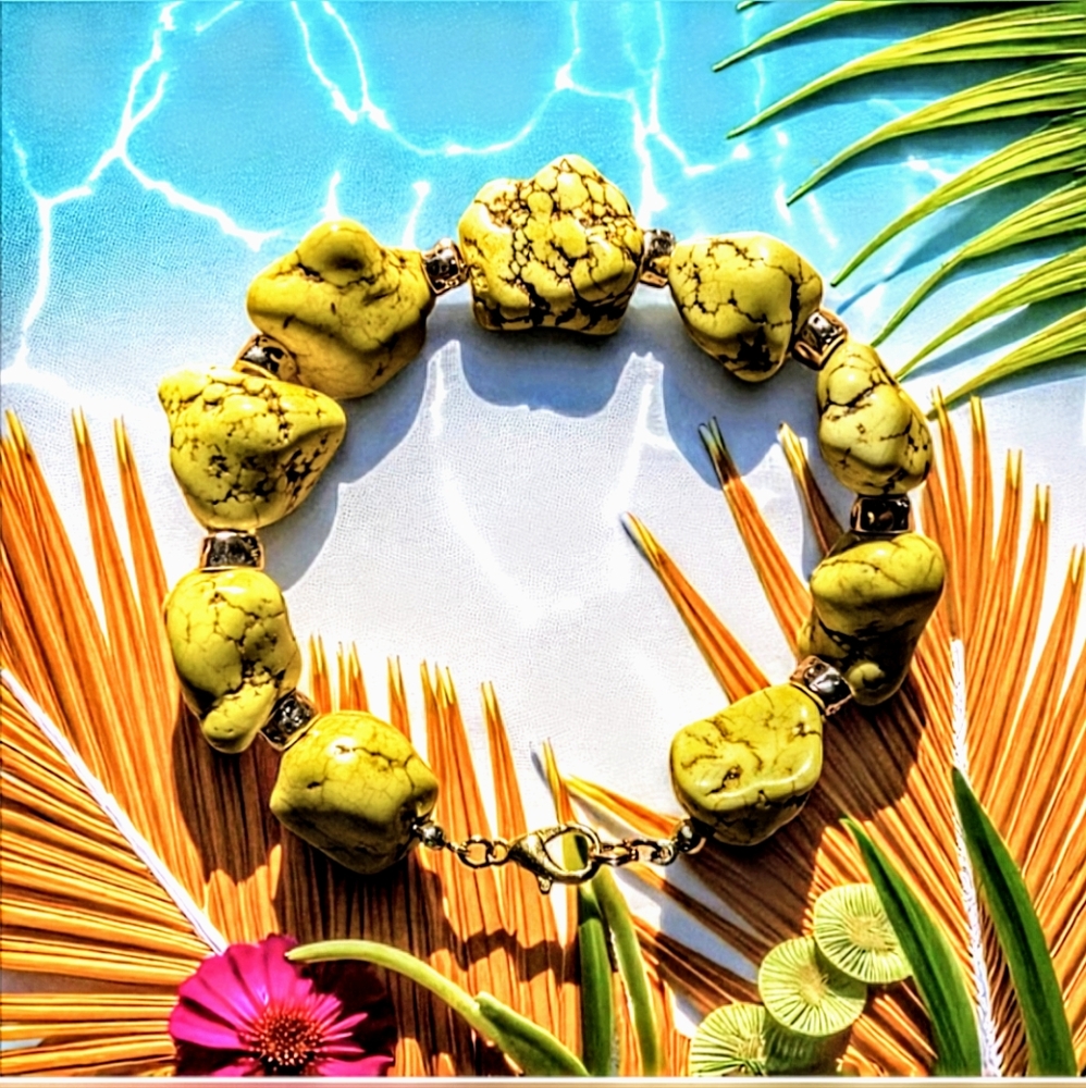 Howlite Stones Bracelet - Picture 6 of 6